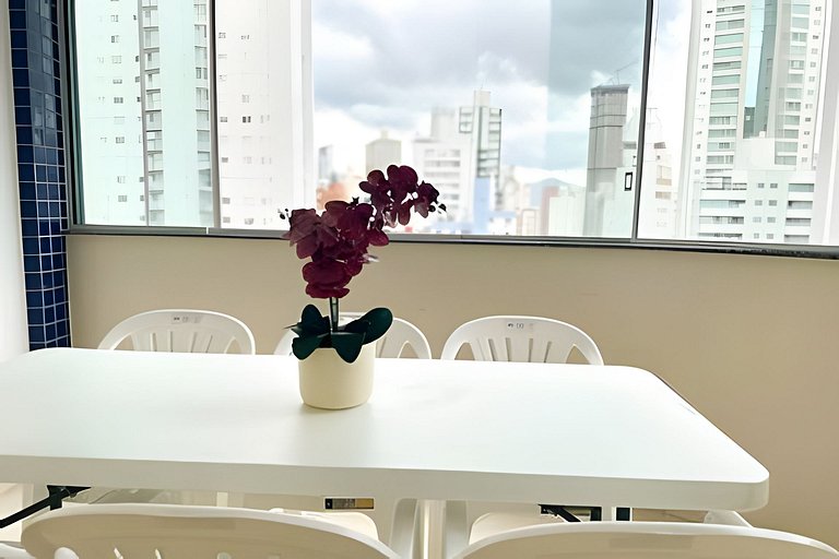 Apt na praia Central | Amplo e Perto do mar em BC