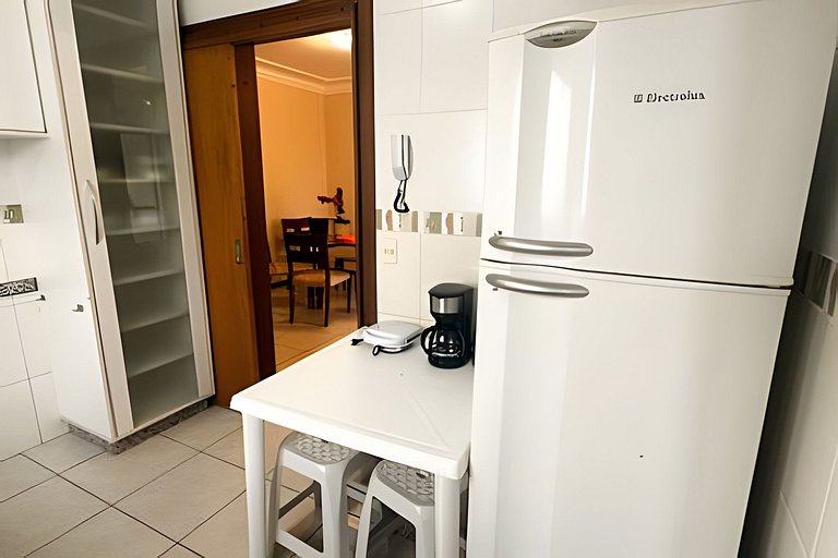 Apt na praia Central | Amplo e Perto do mar em BC
