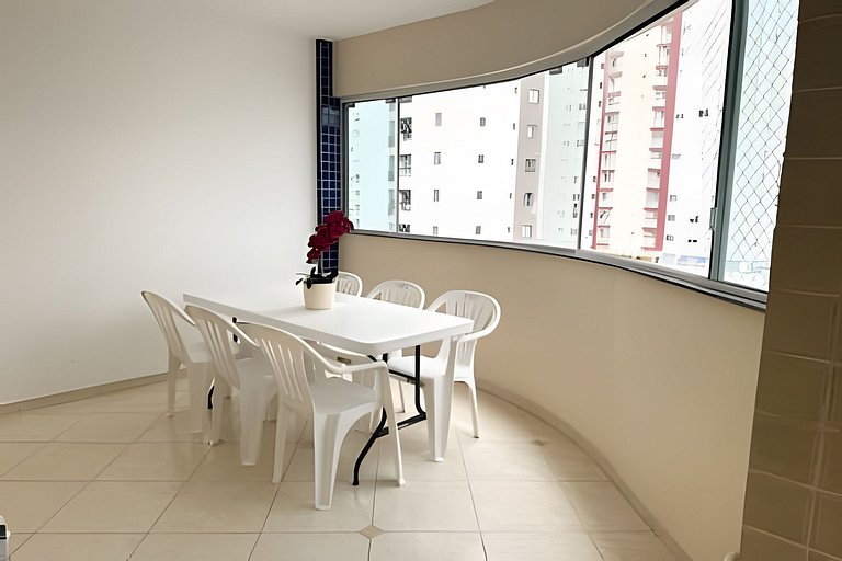 Apt na praia Central | Amplo e Perto do mar em BC