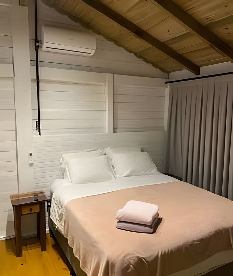 Refúgio Rural | Chalé de Luxo | Jacuzzi e Lareira