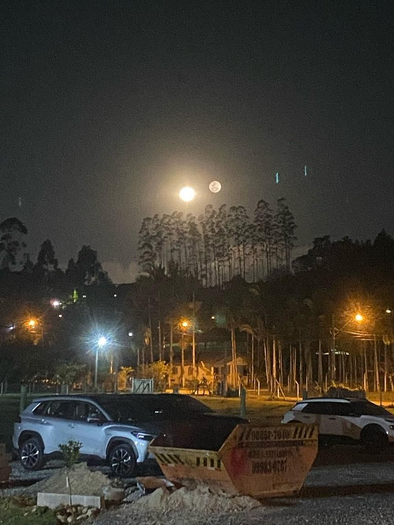 Luxury Chalet Retreat with Jacuzzi & Fireplace