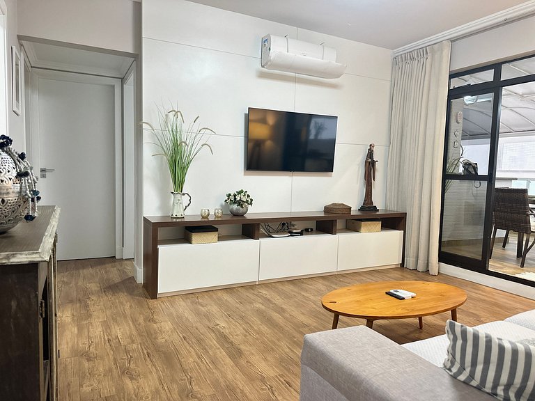 Apto na beira mar | Barra sul | Amplo e moderno BC