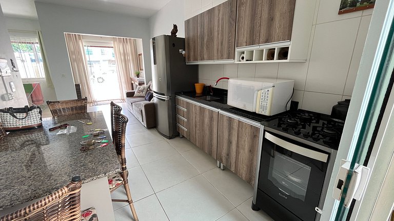 ASA | Sobrado amplo | 2QT | 5min Praia