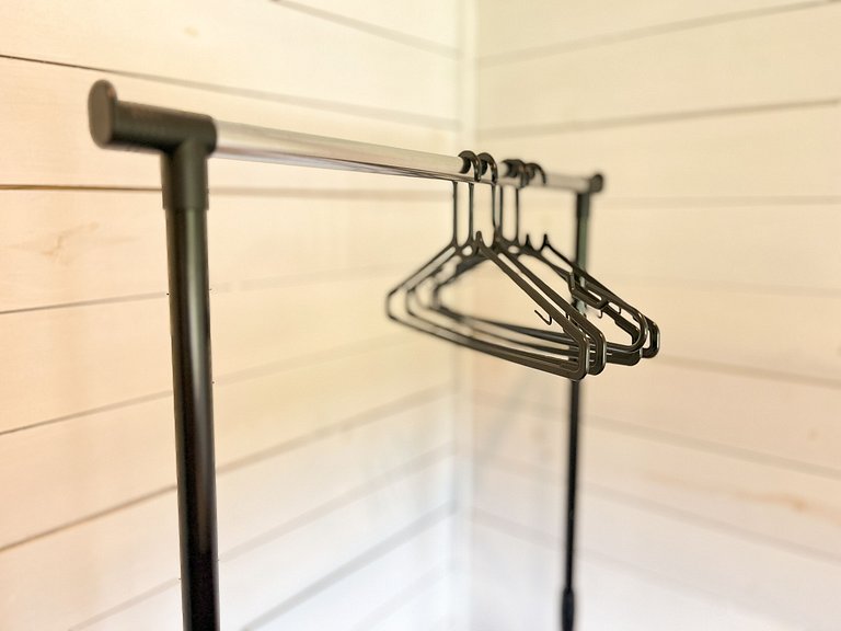 Luxury Chalet Retreat with Jacuzzi & Fireplace