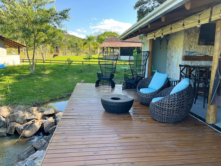 Refúgio Rural | Chalé de Luxo | Jacuzzi e Lareira