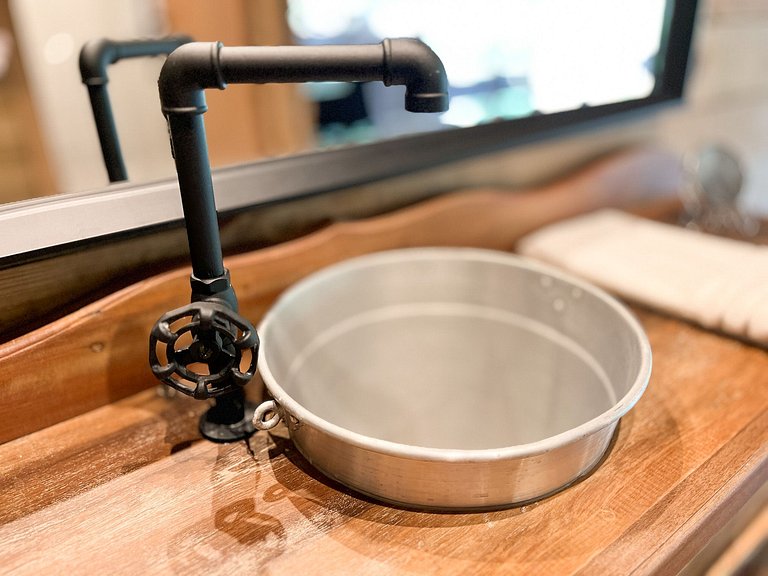 Refúgio Rural | Chalé de Luxo | Jacuzzi e Lareira