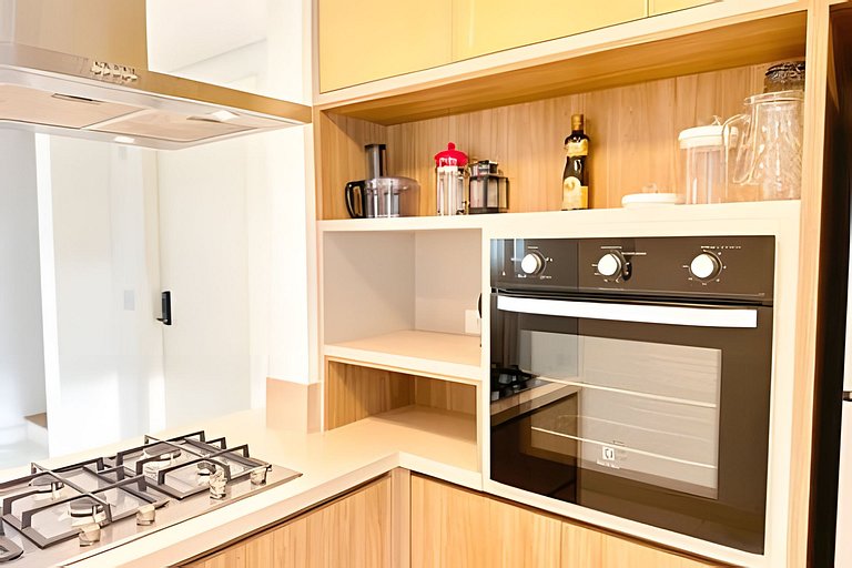 Cobertura Duplex Meia Praia | Vista & Hidro