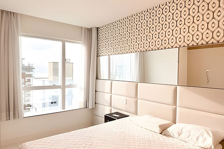 Cobertura Duplex Meia Praia | Vista & Hidro