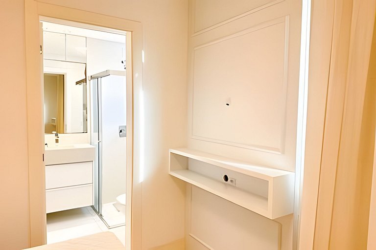 Cobertura Duplex Meia Praia | Vista & Hidro