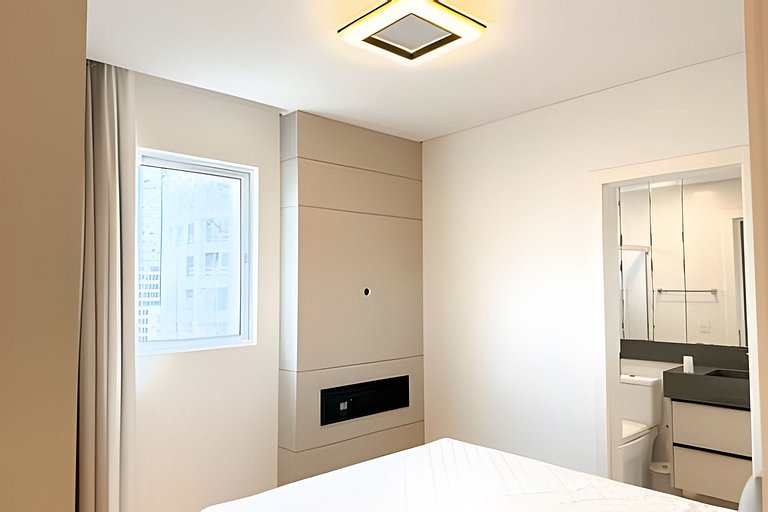 Cobertura Duplex Meia Praia | Vista & Hidro