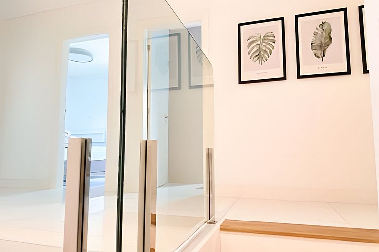 Cobertura Duplex Meia Praia | Vista & Hidro