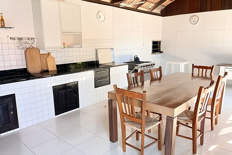 Sítio com Piscina em Ilhota, 3 Quartos | ASA Stays