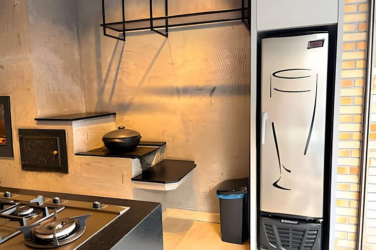 Casa amplia con piscina y área gourmet a 5 minutos de la pla