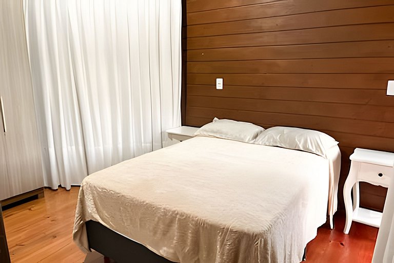 Casa Bombinhas | Piscina | Gourmet | 5 Min Praia.