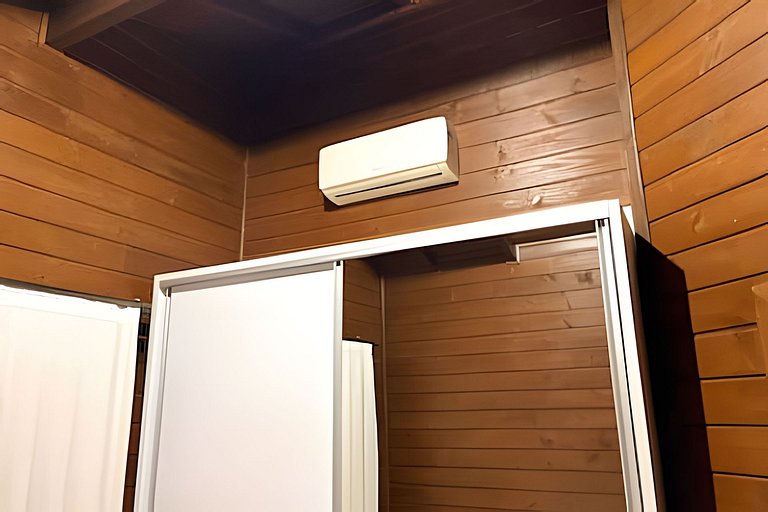 Casa amplia con piscina y área gourmet a 5 minutos de la pla