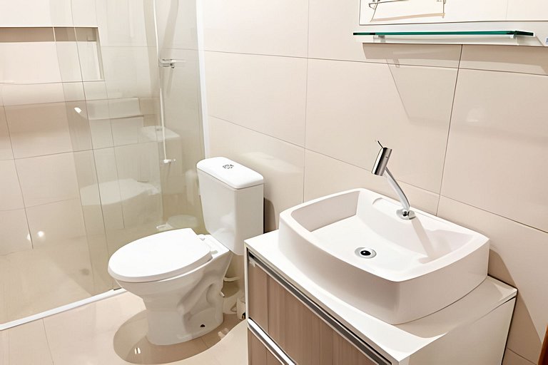 Casa amplia con piscina y área gourmet a 5 minutos de la pla