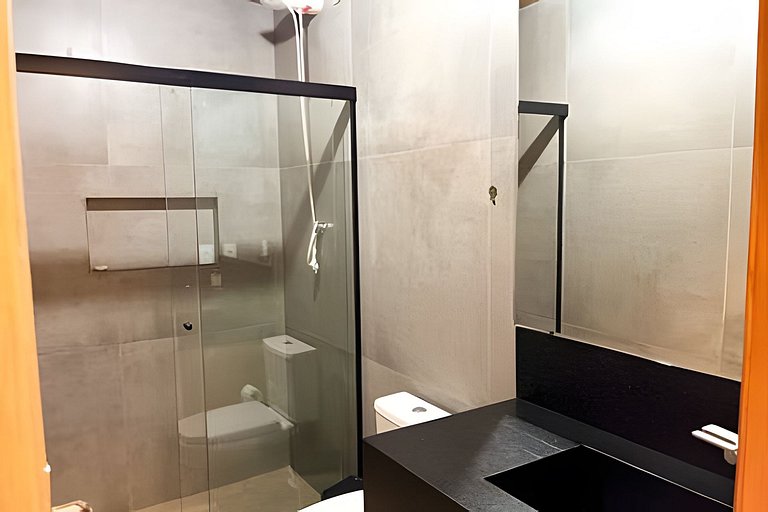 Casa amplia con piscina y área gourmet a 5 minutos de la pla