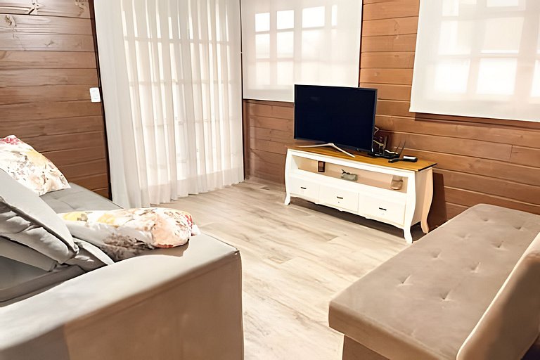 Casa amplia con piscina y área gourmet a 5 minutos de la pla