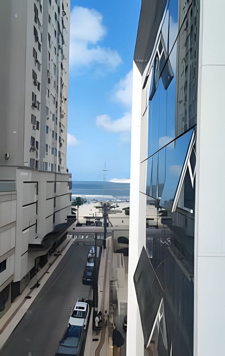 Apto 3 Quartos | Amplo, Climatizado e na Quadra Mar