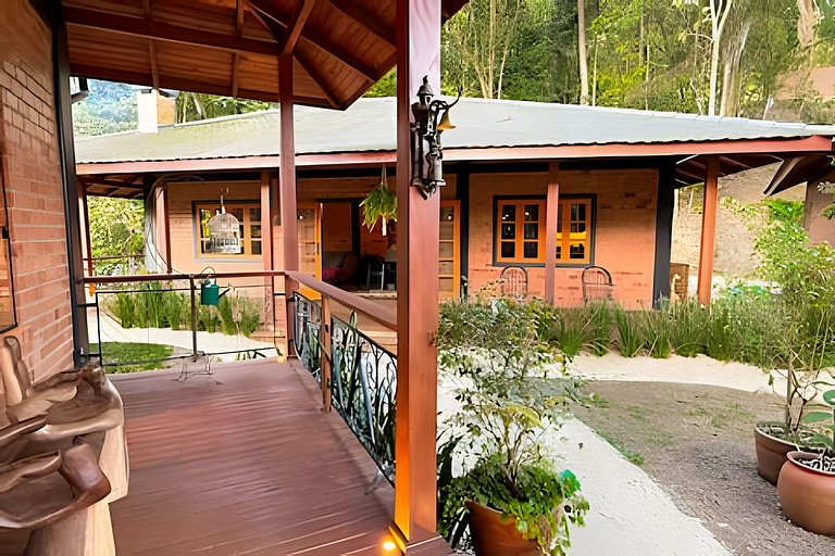 Villa Esmeralda | Pub | Piscina | Riacho Privativo