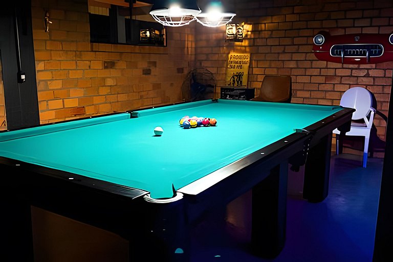 Villa com Piscina e Pub em Itajaí, 4 Hóspedes | ASA Stays