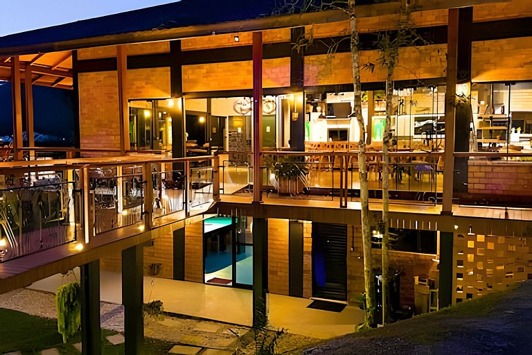 Sítio com Piscina e Pub em Itajaí, 20 Hóspedes | ASA Stays