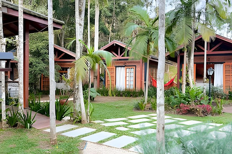 ASA | Quinta da Esmeralda | Pub | Piscina | Chalés