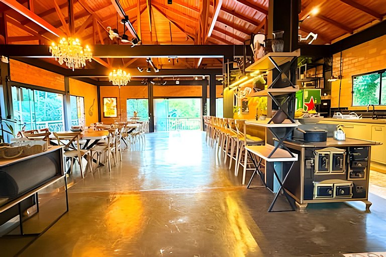 ASA | Quinta da Esmeralda | Pub | Piscina | Chalés