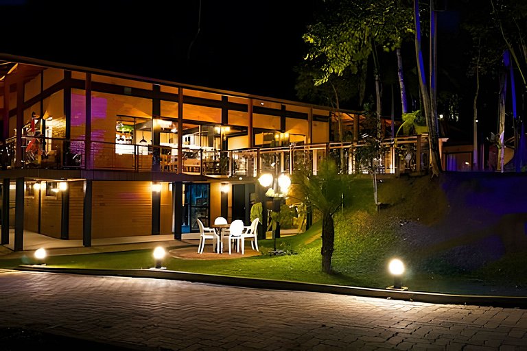 Quinta da Esmeralda | Pub | Piscina | Chalés