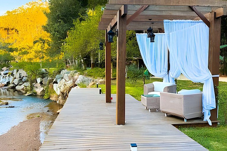 ASA | Quinta da Esmeralda | Pub | Piscina | Chalés