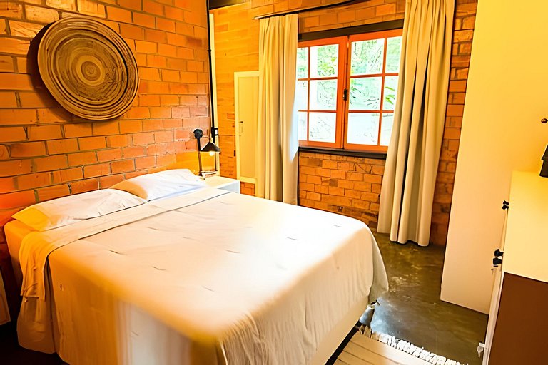 ASA | Quinta da Esmeralda | Pub | Piscina | Chalés