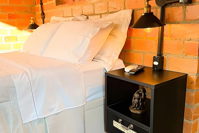 ASA | Quinta da Esmeralda | Pub | Piscina | Chalés