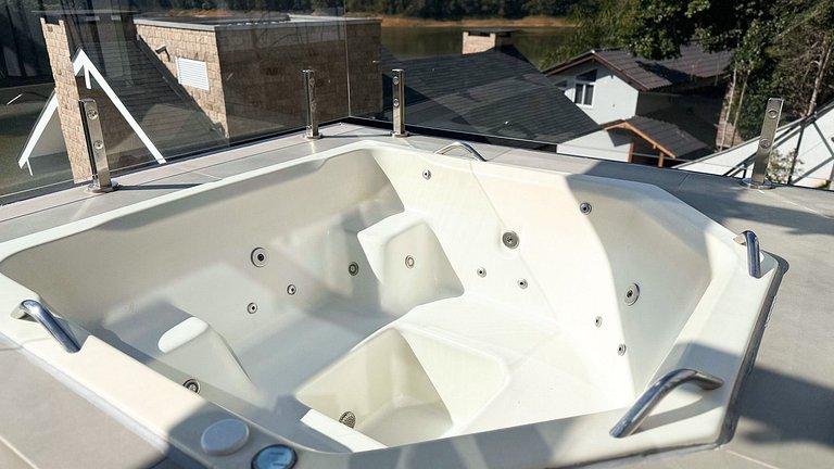 Casa de Luxo Frente ao Lago em Rio dos Cedros | ASA Stays