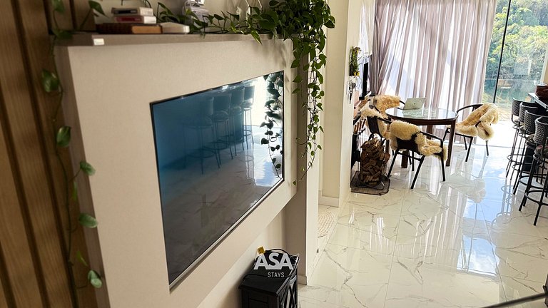 Casa de Luxo Frente ao Lago em Rio dos Cedros | ASA Stays