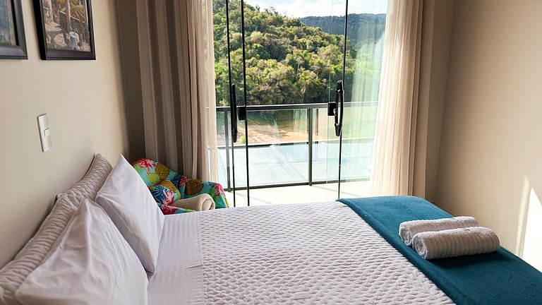 Casa de Luxo Frente ao Lago em Rio dos Cedros | ASA Stays