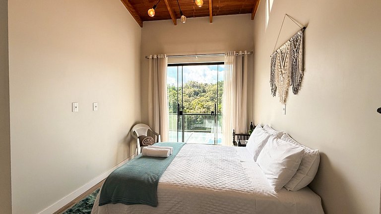Casa de Luxo Frente ao Lago em Rio dos Cedros | ASA Stays