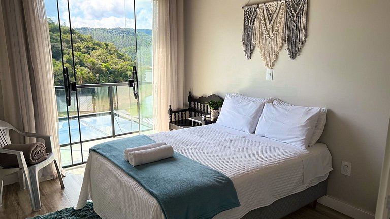 Casa de Luxo Frente ao Lago em Rio dos Cedros | ASA Stays