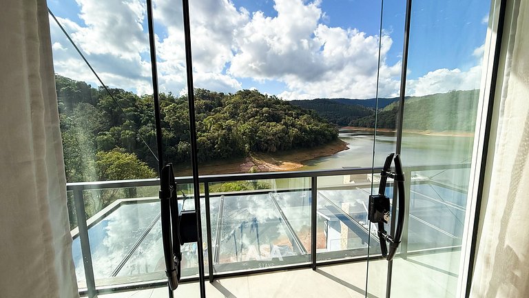Casa de Luxo Frente ao Lago em Rio dos Cedros | ASA Stays