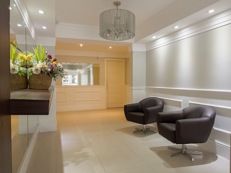 ASA | Practical Apartment | 3 Bedrooms | BC | 200m from the