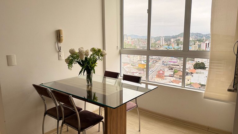 Loft com Piscina em Blumenau, para 4 Hóspedes | ASA