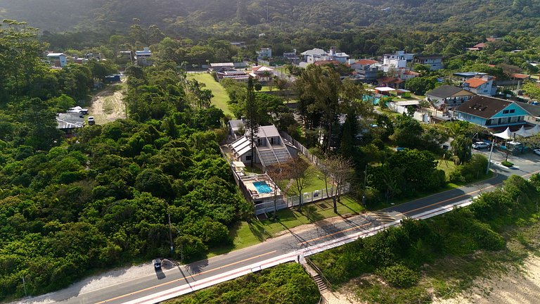 ASA | Casa Frente Mar | Pé na Areia | Piscina | BC