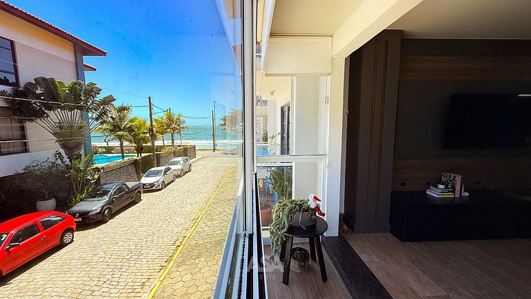 ASA | Casa Cabeçudas | 1Q + Mezanino | 20MT praia