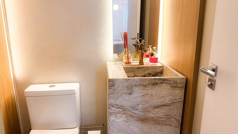 ASA | 2 Suítes | Pé na areia | Vista mar | BC