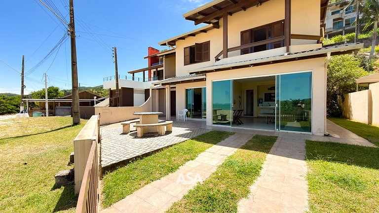 Casa Pé na Areia em Zimbros, Bombinhas, 4 Quartos | ASA