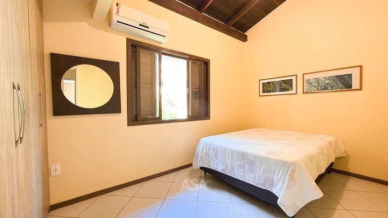 ASA | Casa Pé na Areia Zimbros | Bombinhas | 4QT