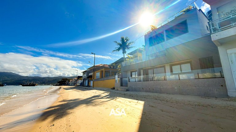Casa Pé na Areia em Bombinhas, 5 Suítes | ASA Stays