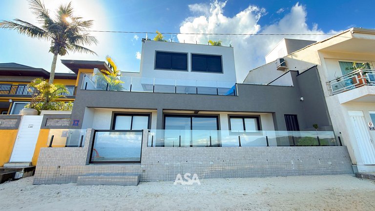 Casa Pé na Areia em Bombinhas, 5 Suítes | ASA Stays