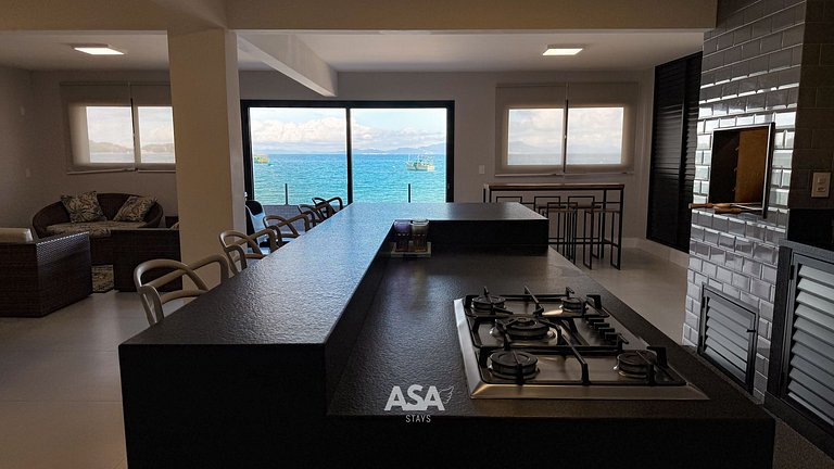 Casa Pé na Areia em Bombinhas, 5 Suítes | ASA Stays