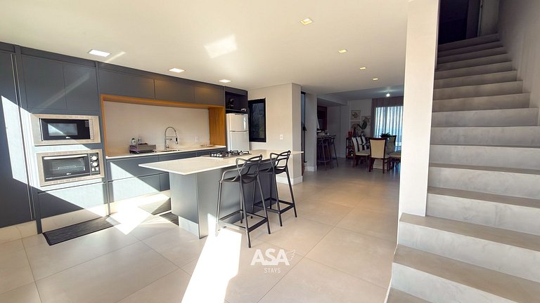 Casa Pé na Areia em Bombinhas, 5 Suítes | ASA Stays