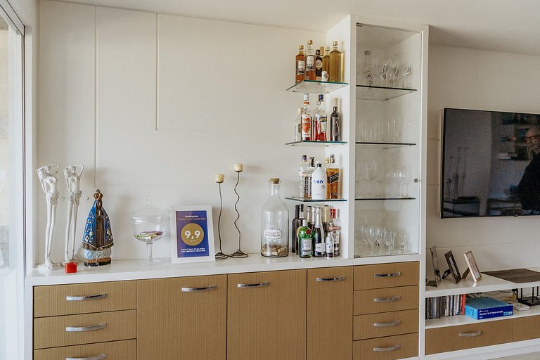 ASA | Golden Star | Oceanfront Central Beach | BC